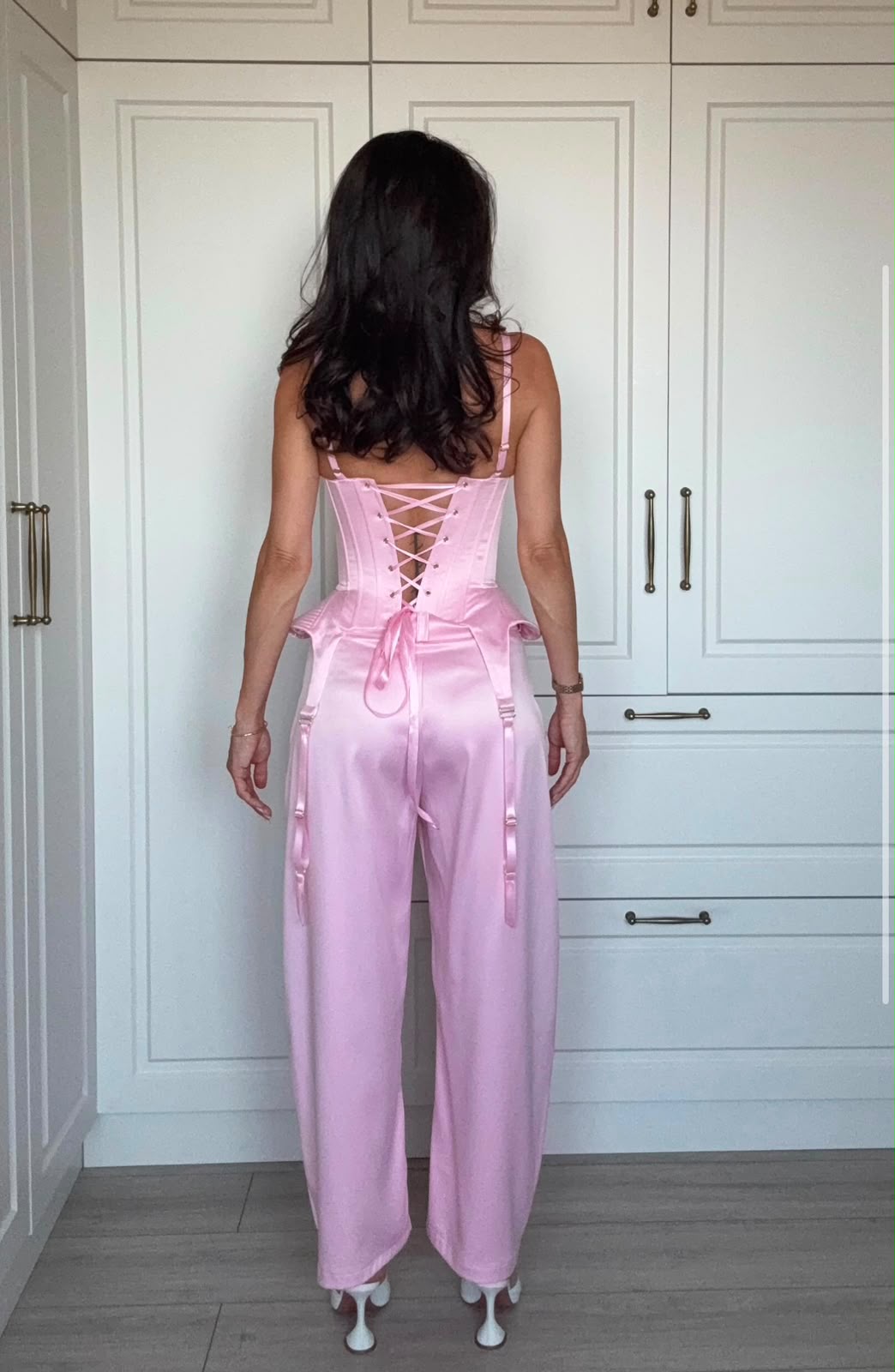Set din Satin : Corset Structurat cu Șnur & Pantaloni Fluizi